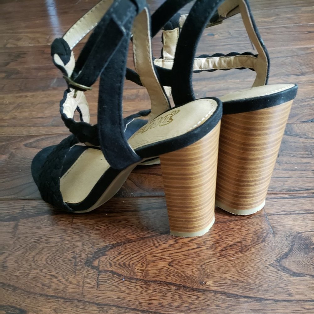 BRASH Braided Ankle Strap Black Heel Sandal 7